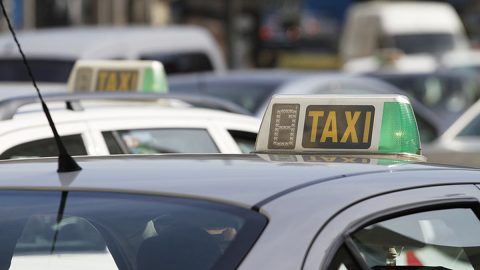Renovación cartilla de taxi en Madrid